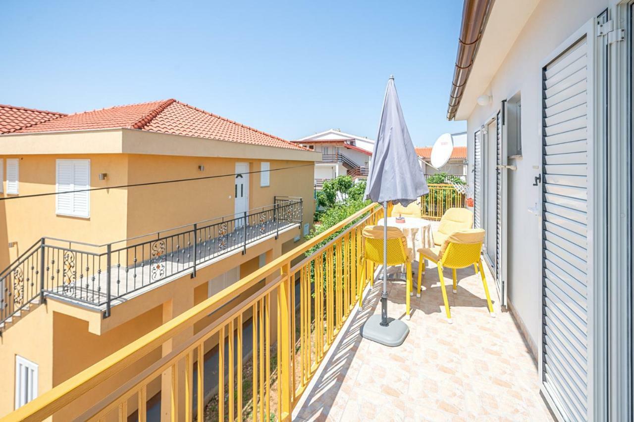 Apartments Klavdija Vodice Exterior foto