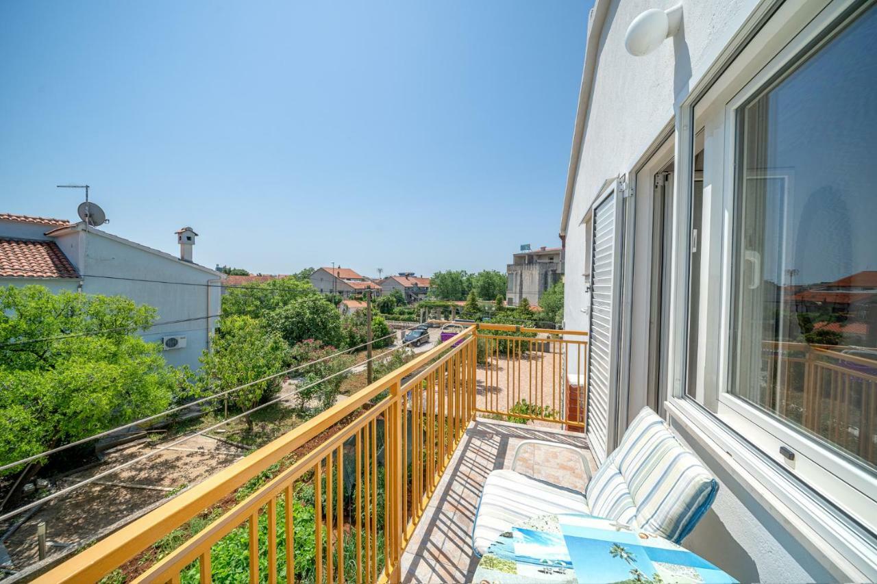 Apartments Klavdija Vodice Exterior foto