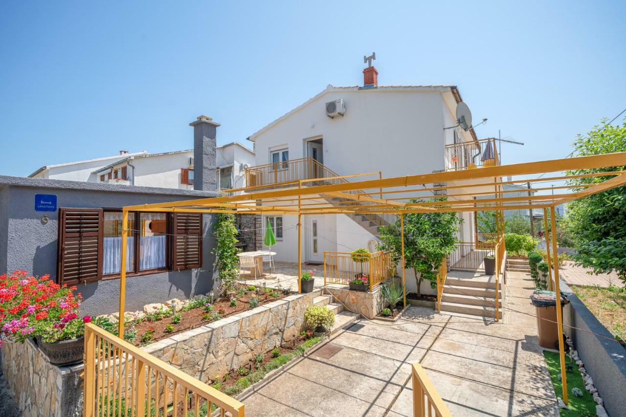 Apartments Klavdija Vodice Exterior foto