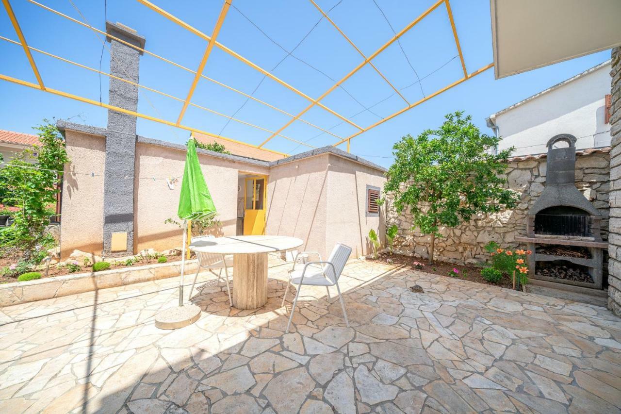 Apartments Klavdija Vodice Exterior foto